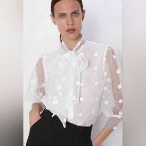 Zara White Embroidered Polka Dot Oversized Blouse With Bow Size M
